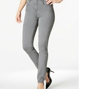 Style & Co slim leg jeans